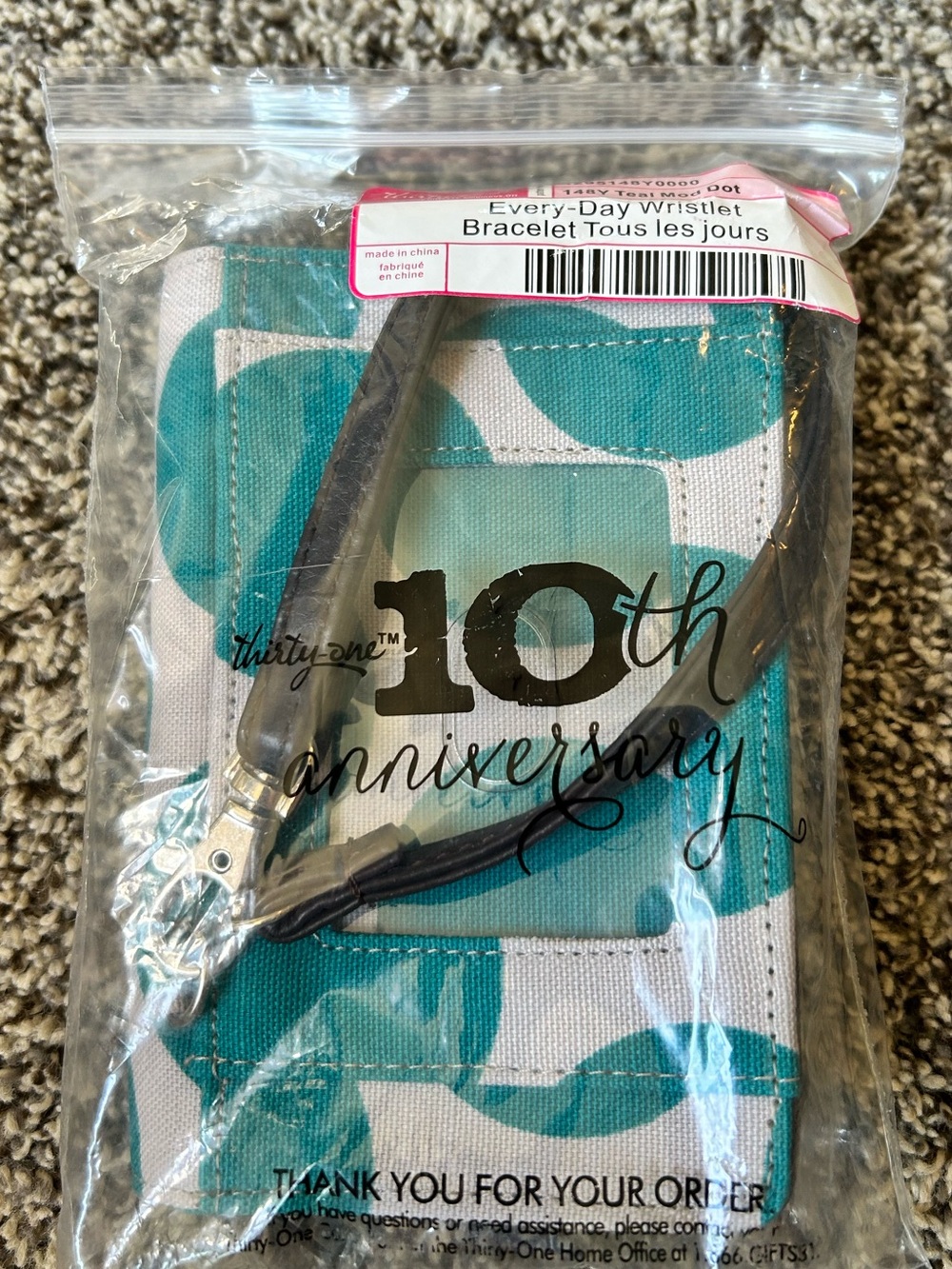 thirty-one Teal and White Floral Every-Day Wristlet